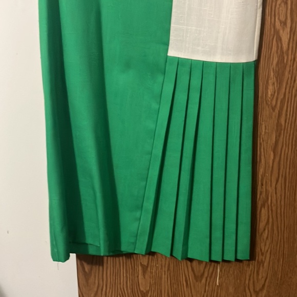 Vintage 80s J. Ellis White & Green Asymmetric Half-pleated Dress - Picture 8 of 12